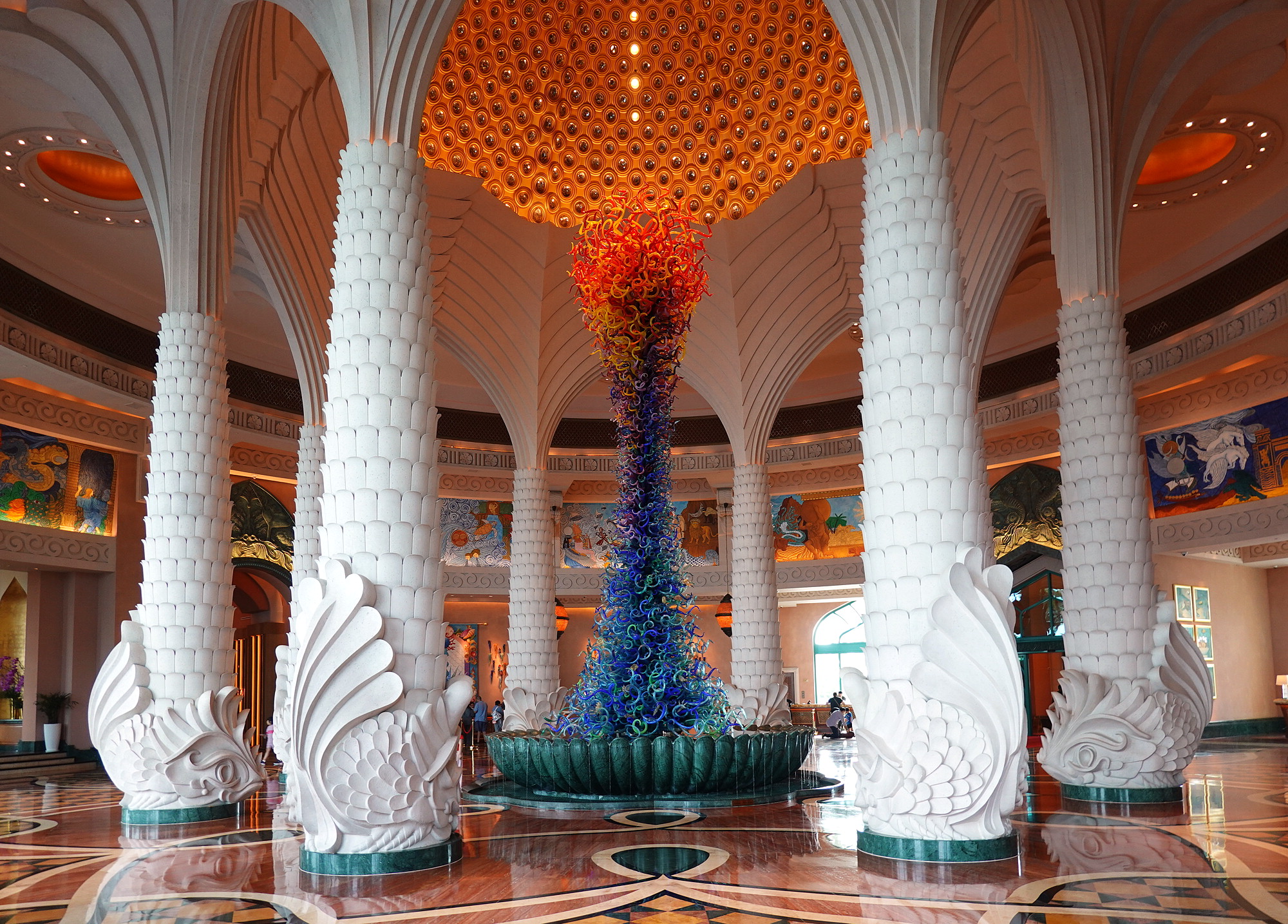 The Lobby of the Atlantis Hotel - with the Glass 